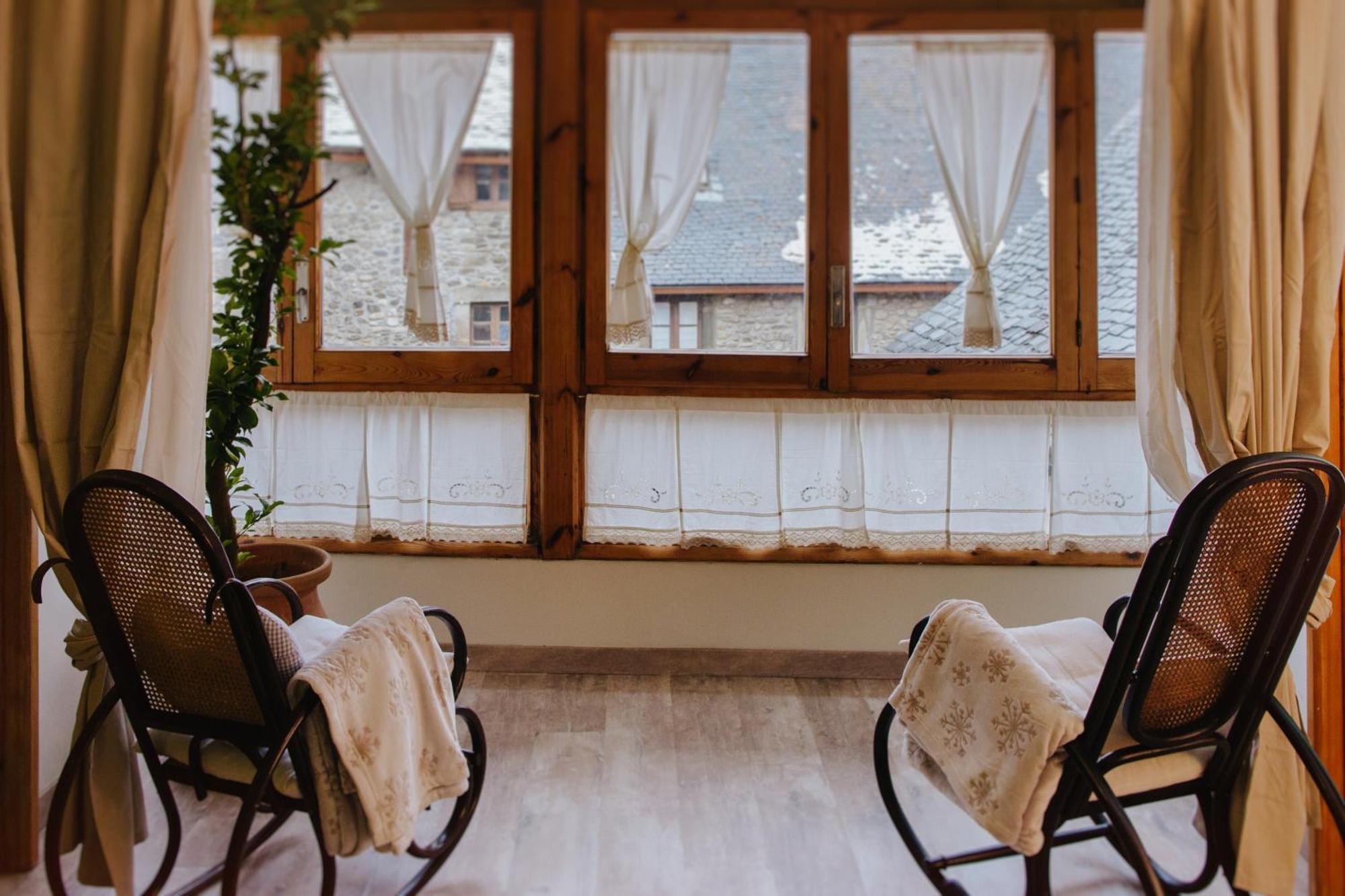 Casa Rural Valle De Tena Sallent de Gállego Esterno foto