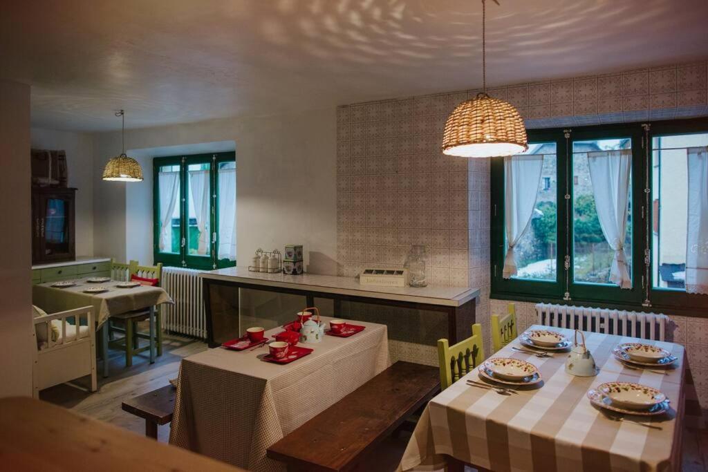 Casa Rural Valle De Tena Sallent de Gállego Esterno foto