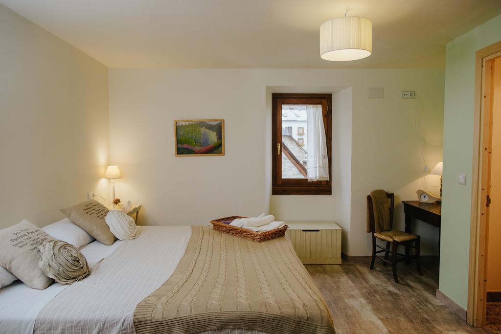 Casa Rural Valle De Tena Sallent de Gállego Esterno foto